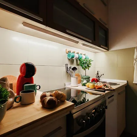 Aesthetic With Balcony 5min To Republic Square Апартаменты