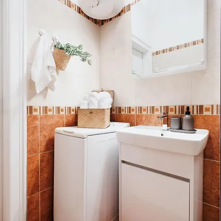 Апартаменты Aesthetic With Balcony 5min To Republic Square