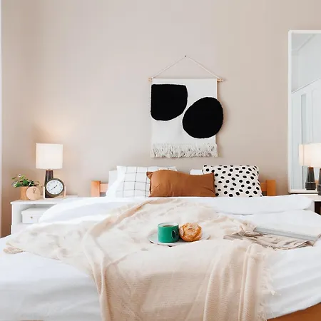 Aesthetic With Balcony 5min To Republic Square Apartament Belgrad