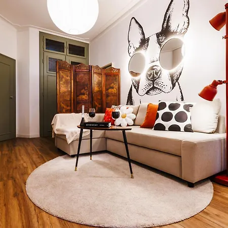 アパート Aesthetic With Balcony 5min To Republic Square ベオグラード