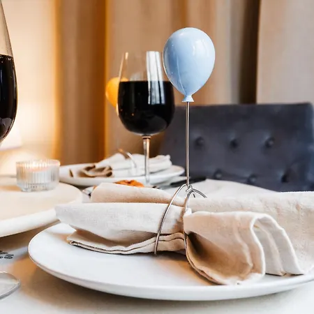 アパート Aesthetic With Balcony 5min To Republic Square ベオグラード